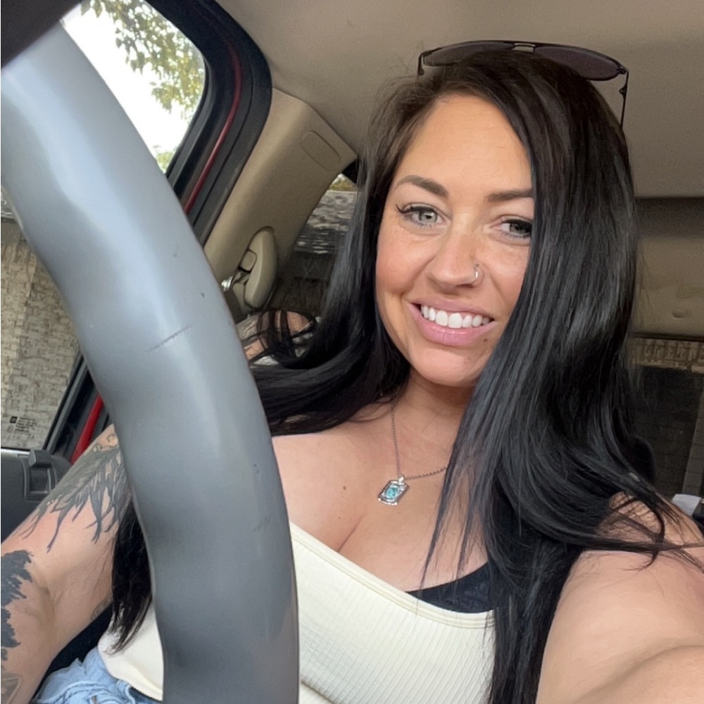 Meet your Posher, Hannah